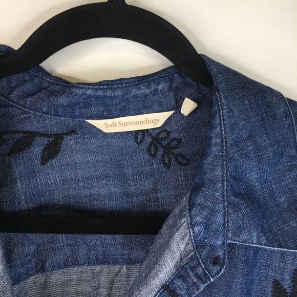 Soft Surroundings Tencel Blue Embroidered Floral Button Down Top Size M - Picture 4 of 9